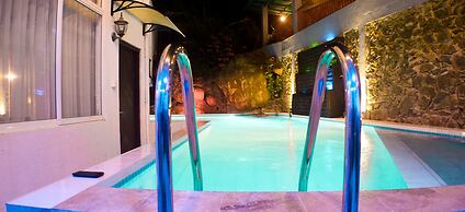 Villa Baywatch Rumassala