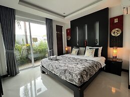 Hollywood Pool Villa Jomtien Pattaya