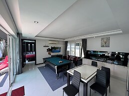 Hollywood Pool Villa Jomtien Pattaya