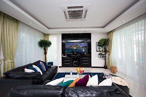 Hollywood Pool Villa Jomtien Pattaya