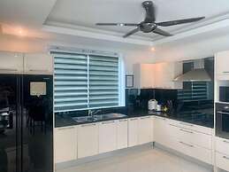 Hollywood Pool Villa Jomtien Pattaya