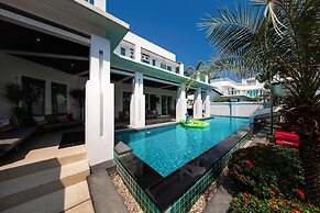 Hollywood Pool Villa Jomtien Pattaya