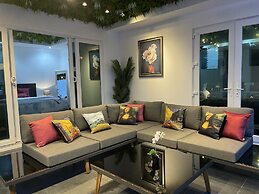 Hollywood Pool Villa Jomtien Pattaya