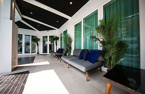 Hollywood Pool Villa Jomtien Pattaya