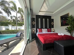 Hollywood Pool Villa Jomtien Pattaya