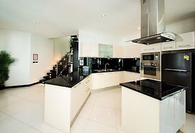 Hollywood Pool Villa Jomtien Pattaya