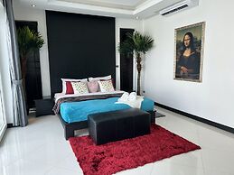 Hollywood Pool Villa Jomtien Pattaya