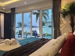 Hollywood Pool Villa Jomtien Pattaya