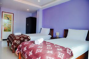 Patumnak Beach Guesthouse