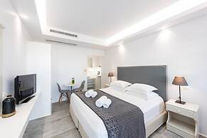 Alexandros Suites & Apartments