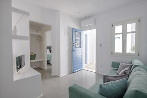 Alexandros Suites & Apartments