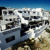 Alexandros Suites & Apartments