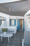 Alexandros Suites & Apartments