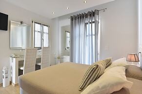 Alexandros Suites & Apartments