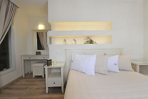 Alexandros Suites & Apartments