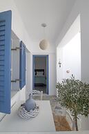 Alexandros Suites & Apartments