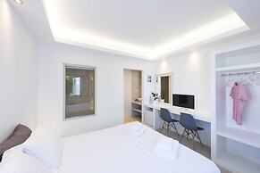 Alexandros Suites & Apartments