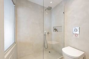 Alexandros Suites & Apartments