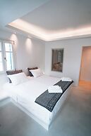 Alexandros Suites & Apartments