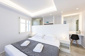 Alexandros Suites & Apartments