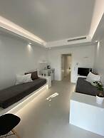 Alexandros Suites & Apartments