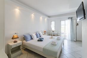 Alexandros Suites & Apartments