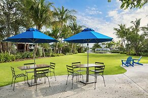 Blue Flamingo Resort Key West