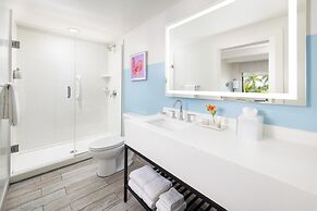 Blue Flamingo Resort Key West