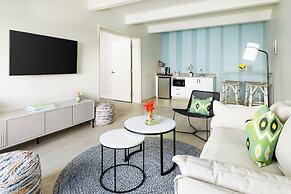 Blue Flamingo Resort Key West