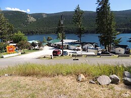 Marigold Fishing Resort