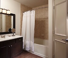 Aventura Family Suites