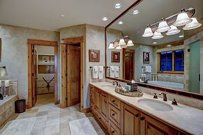 Snowberry by Elevation Accommodations