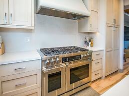 Snowberry by Elevation Accommodations