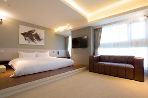 Walker Hotel Ximen