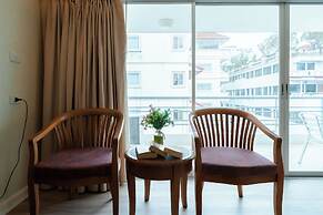 Sandy Spring Hotel