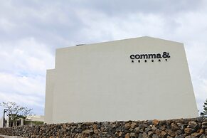 Comma & Resort