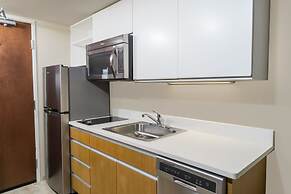 Hawthorn Suites by Wyndham Wheeling at the Highlands