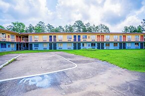 Economy Inn By OYO Livingston TX Hwy 59