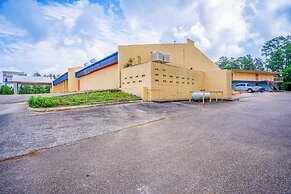 Economy Inn By OYO Livingston TX Hwy 59