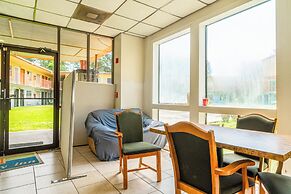 Economy Inn By OYO Livingston TX Hwy 59