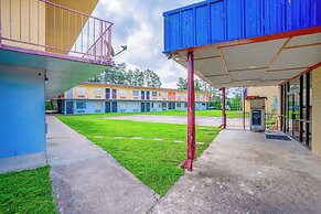 Economy Inn By OYO Livingston TX Hwy 59