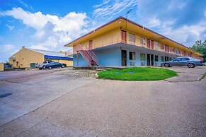 Economy Inn By OYO Livingston TX Hwy 59