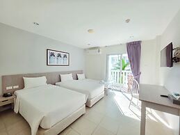Recenta Phuket Suanluang by Deevana