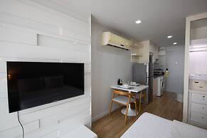 United Residence Ekamai Bangkok