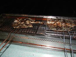 Terapung Hotel & Fish Garden