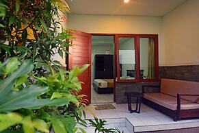 The Ayudya Glogor Carik