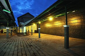 The Ayudya Glogor Carik