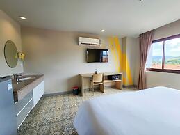Recenta Suite Phuket Suanluang