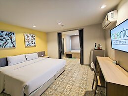 Recenta Suite Phuket Suanluang