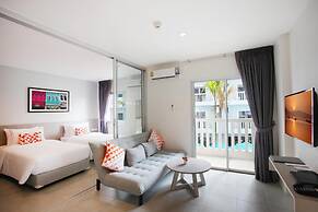 Recenta Suite Phuket Suanluang